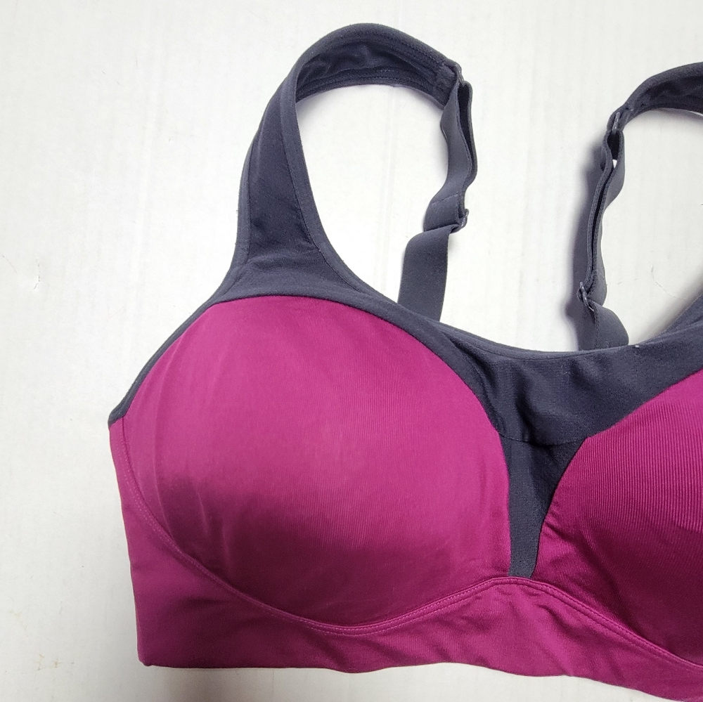 Sports Bra - Picture 4 of 11